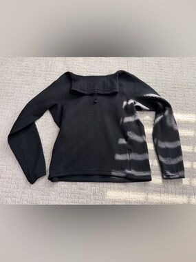 Lululemon Black Waffle Knit Pullover